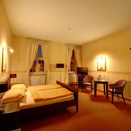 Gotikhotel Frenzelhof Hotel 3*